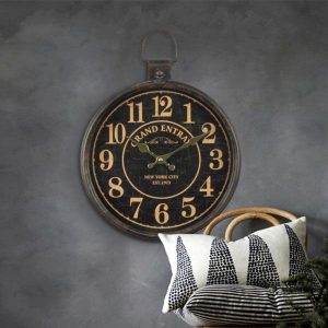 vintage metal clock 1