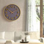 vintage quartz clock