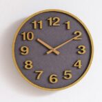 vintage quartz clock
